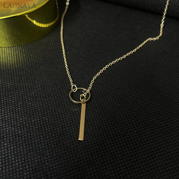 Round Stick Pendant Necklace